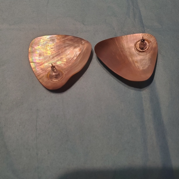 Shell earrings, pierced - Picture 3 of 4